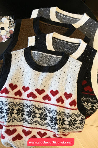 Sleeveless Vintage Heart Pattern Vest Sweater