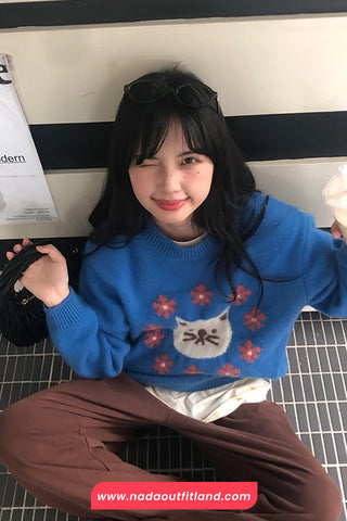 Long Sleeve Cat Embroidered O-Neck Blue Sweater