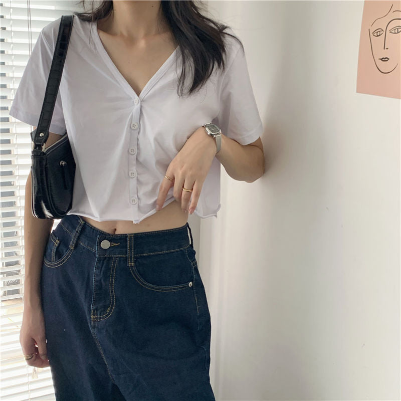 Short Sleeve V-Neck Slim Crop Tops – Nada Outfit Land