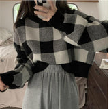 Plaid Pattern O-Neck Loose Cropped Sweater