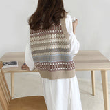 Sleeveless Retro Pattern Short Knitted Vest Sweater
