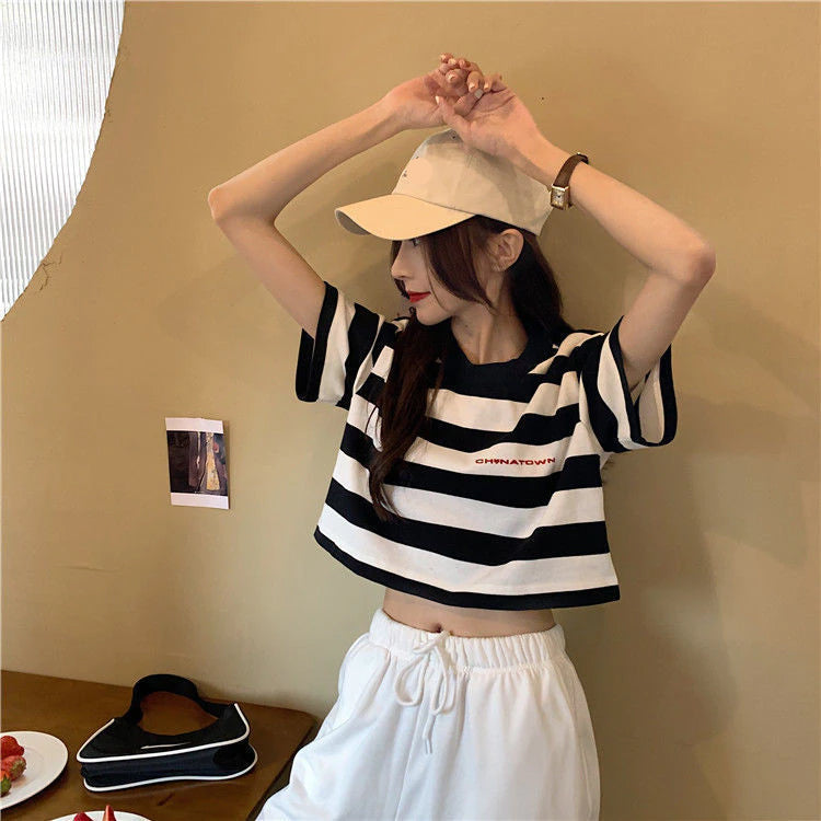 Black and White Striped Cropped Shirts – Nada Outfit Land