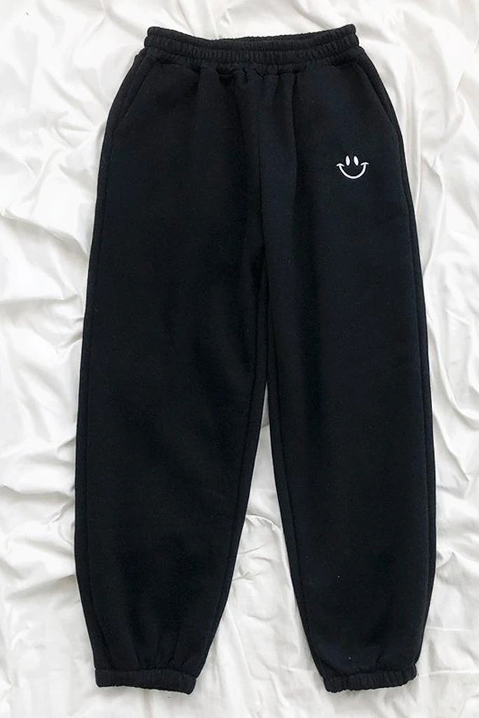 Casual Smile Emoticon Jogger Sweatpants – Nada Outfit Land